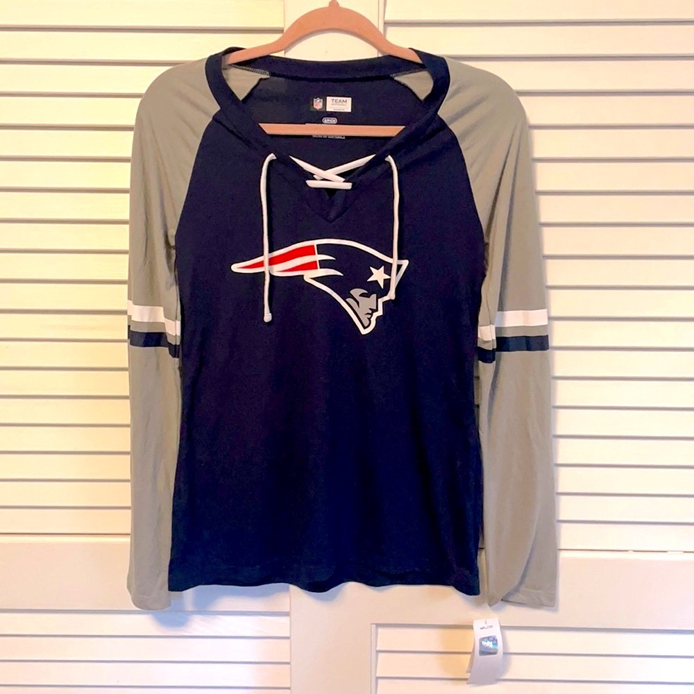 Like new! New England Patriots Long Sleeve Shirt